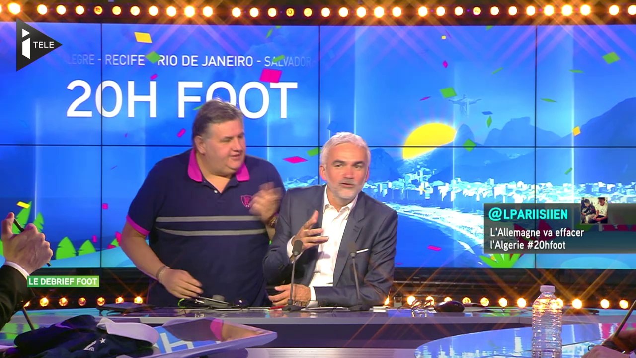 Quand Pierre Ménès imite Gollum