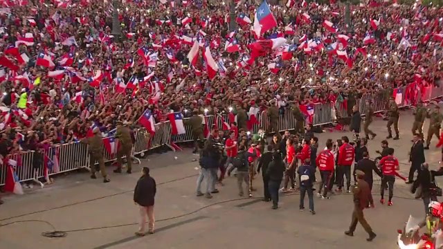 World Cup: President Bachelet honours Chilean squad
