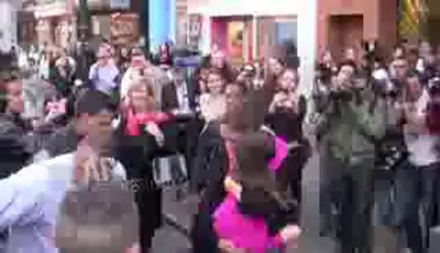 Suri Cruise Yells At Paparazzi While With Mom Katie Holmes In NYC