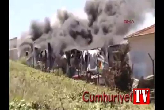 Hadımköy'de depoda yangın çıktı