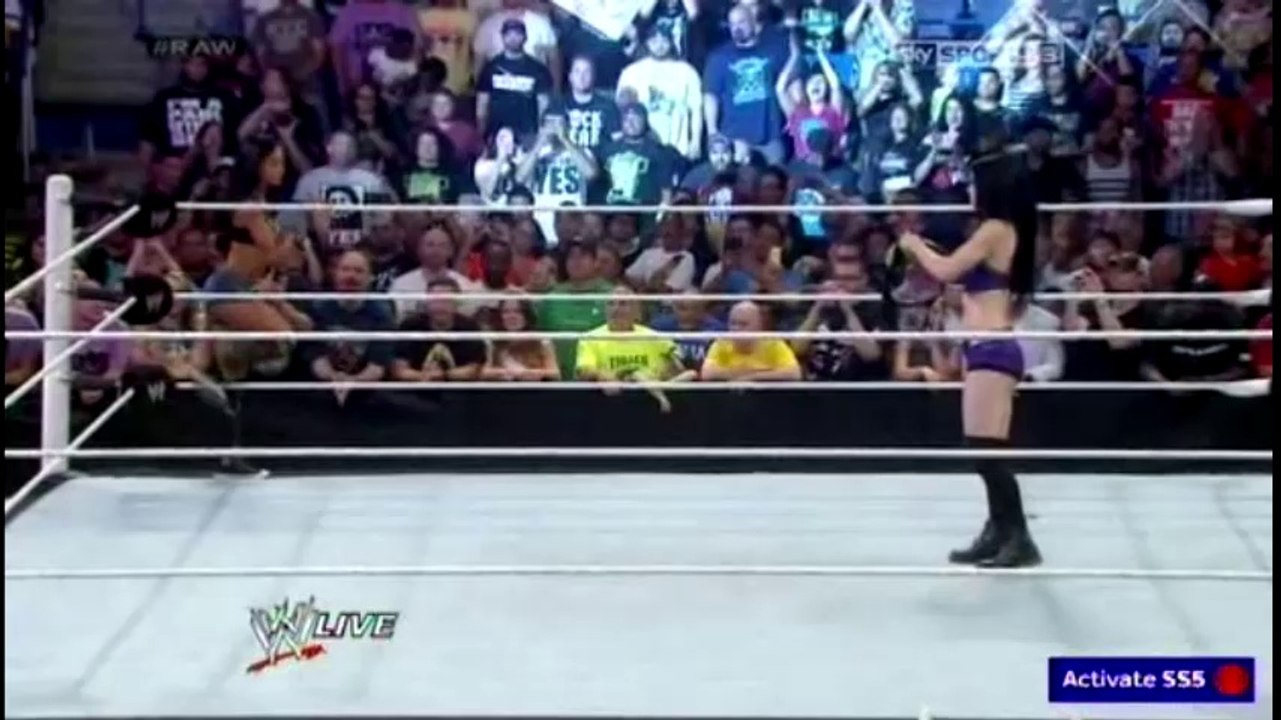 Paige Vs AJ Lee