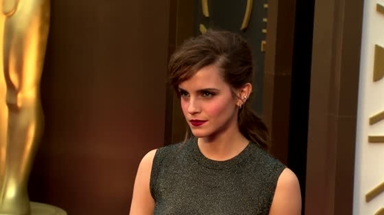 Gegen Emma Watson wird wegen einer illegalen Haushaltsdame ermittelt