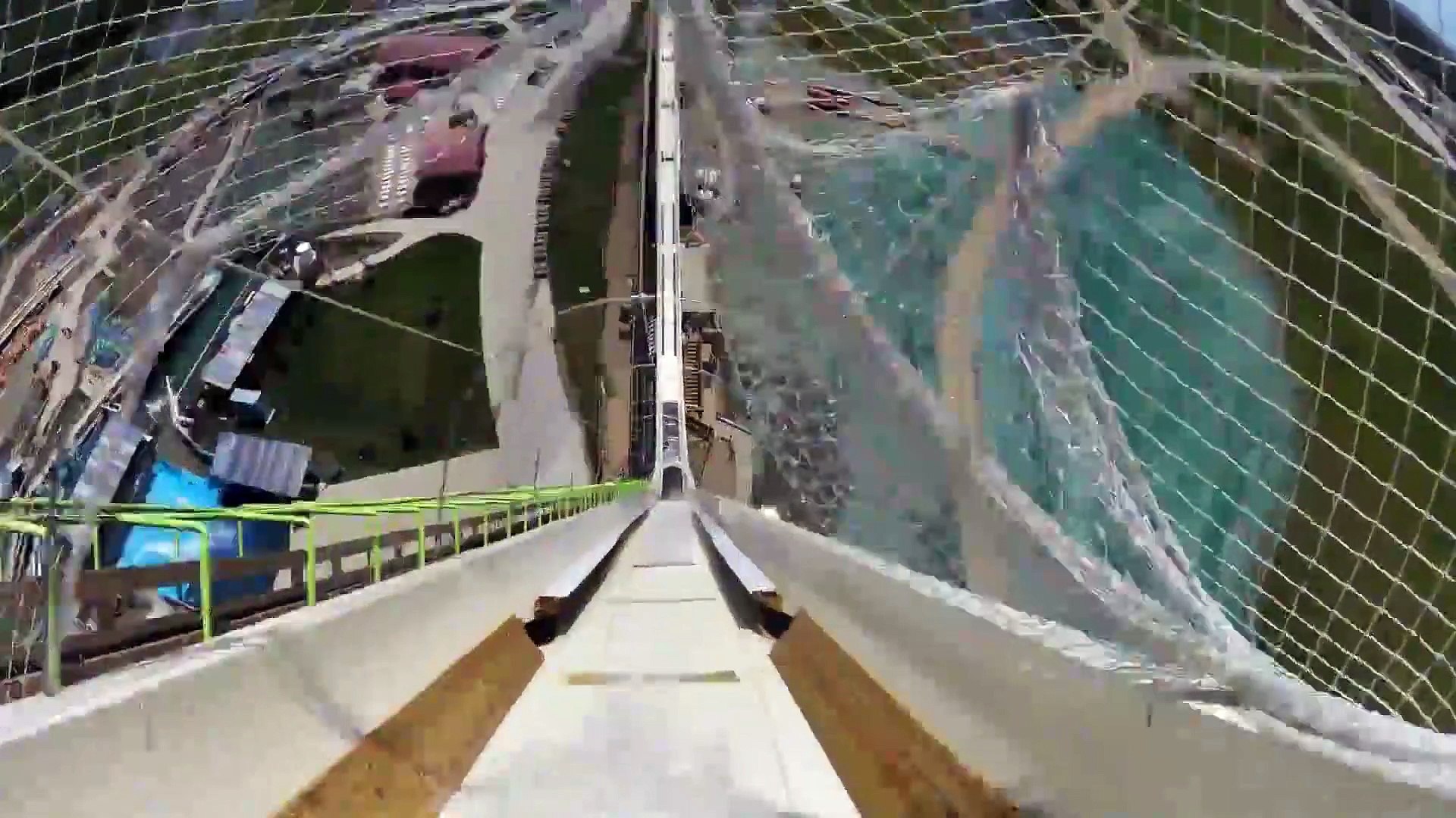 Le vinaigre aile Couverture toboggan le plus haut du monde Burger Pour