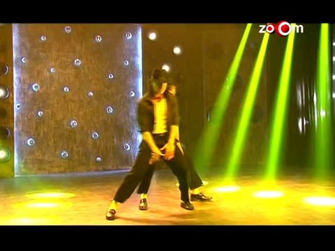 Tiger Shroff dances to Micheal Jackson's tunes