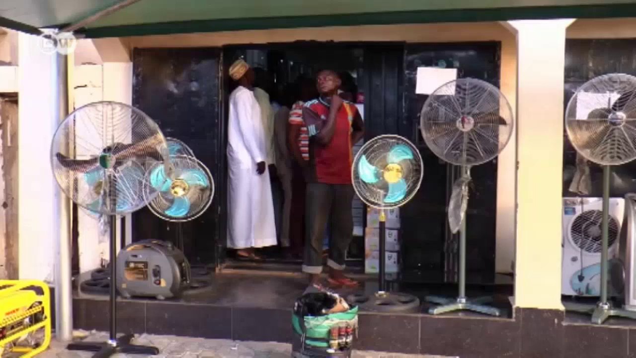 Nigeria: fußballfieber trotz ausnahmezustand | journal