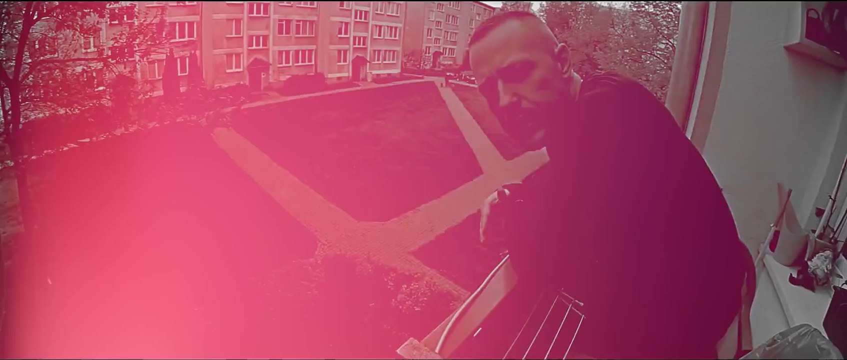 DUDEK P56 - JEST JAKI JEST (MUZ. CZAHA) OFFICIAL VIDEO