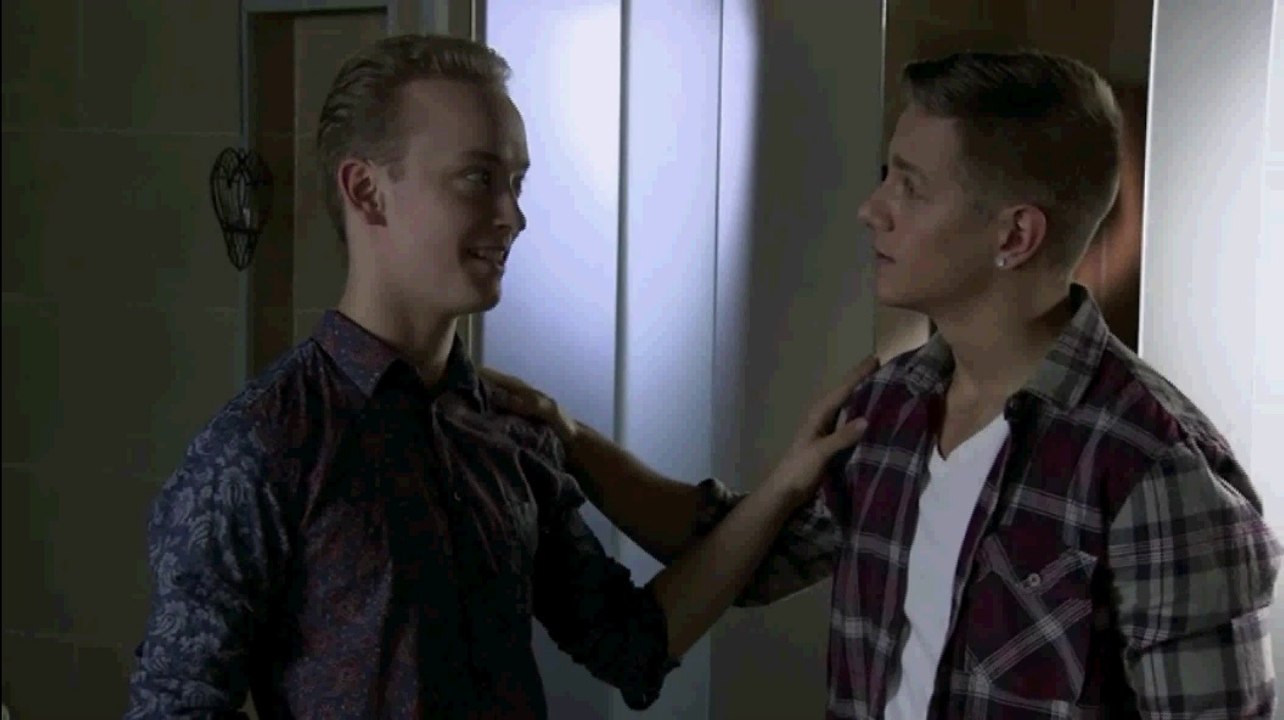 Joni & Jere ei saa olla rauhassa edes suihkussa!