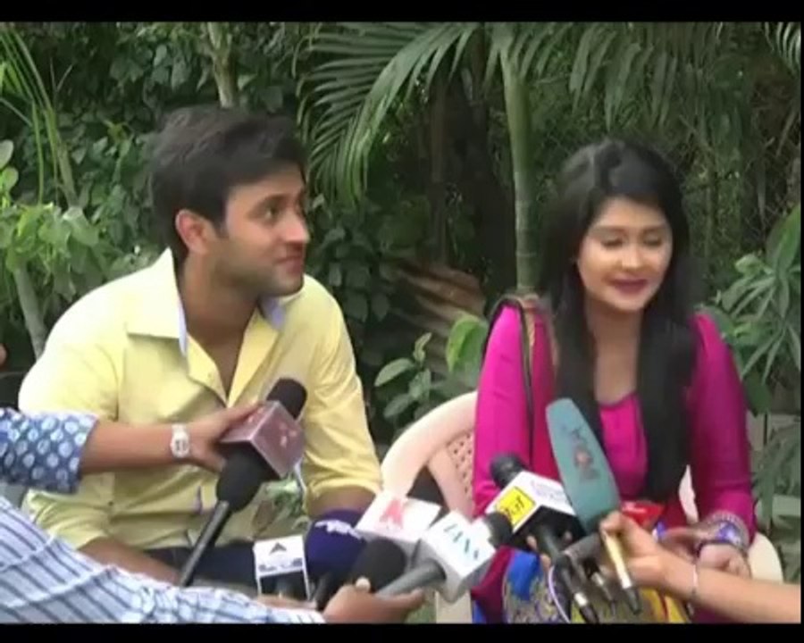 Aur Pyaar Ho Gaya - Avni and Raj get tattoos of each other