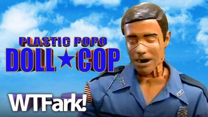 Tải video: PLASTIC POPO: DOLL COP - Small Oklahoma Town Fights Crime With Weird Makeout Doll Cop Thing