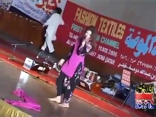 Kiran Khan On Stage   Pa Ma Mayan Khana Kharab   Pashto Song