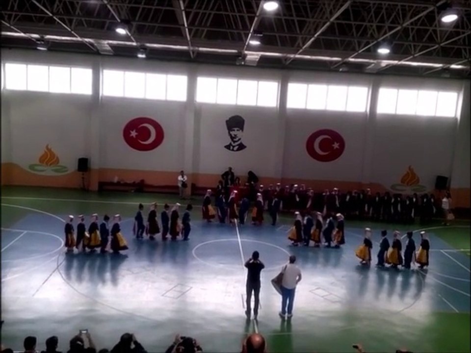 CAHİT ZARİFOĞLU İLKÖĞRETİM OKULU HALK OYUNLARI EKİBİ