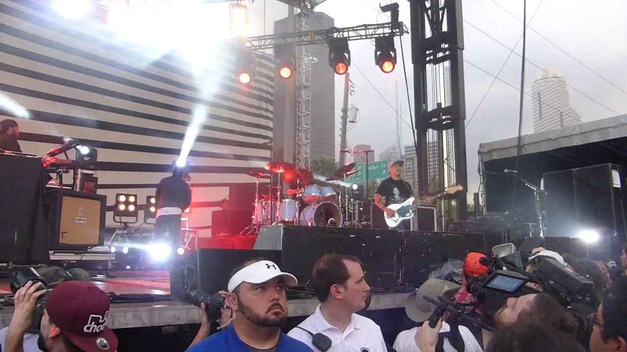 Deftones - Rocket Skates (Live in Houston - 2014) HQ #FPSF