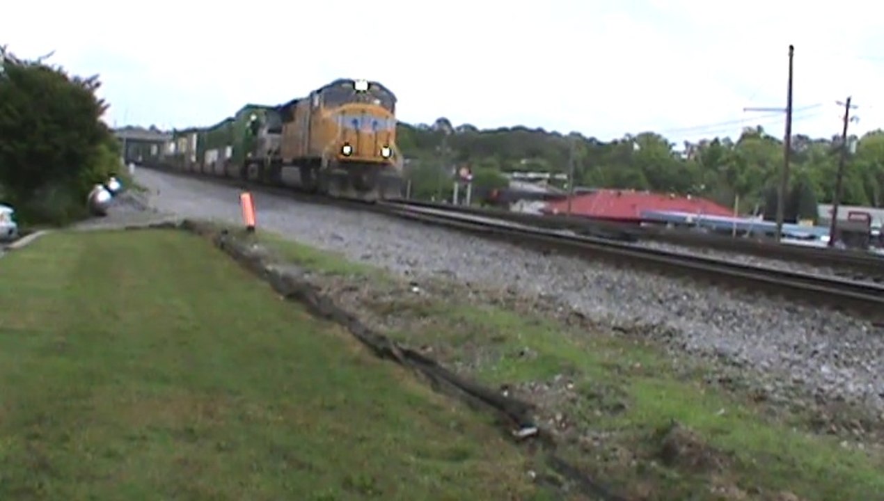 NS G90 Intermodal Train NB through Austell Ga.