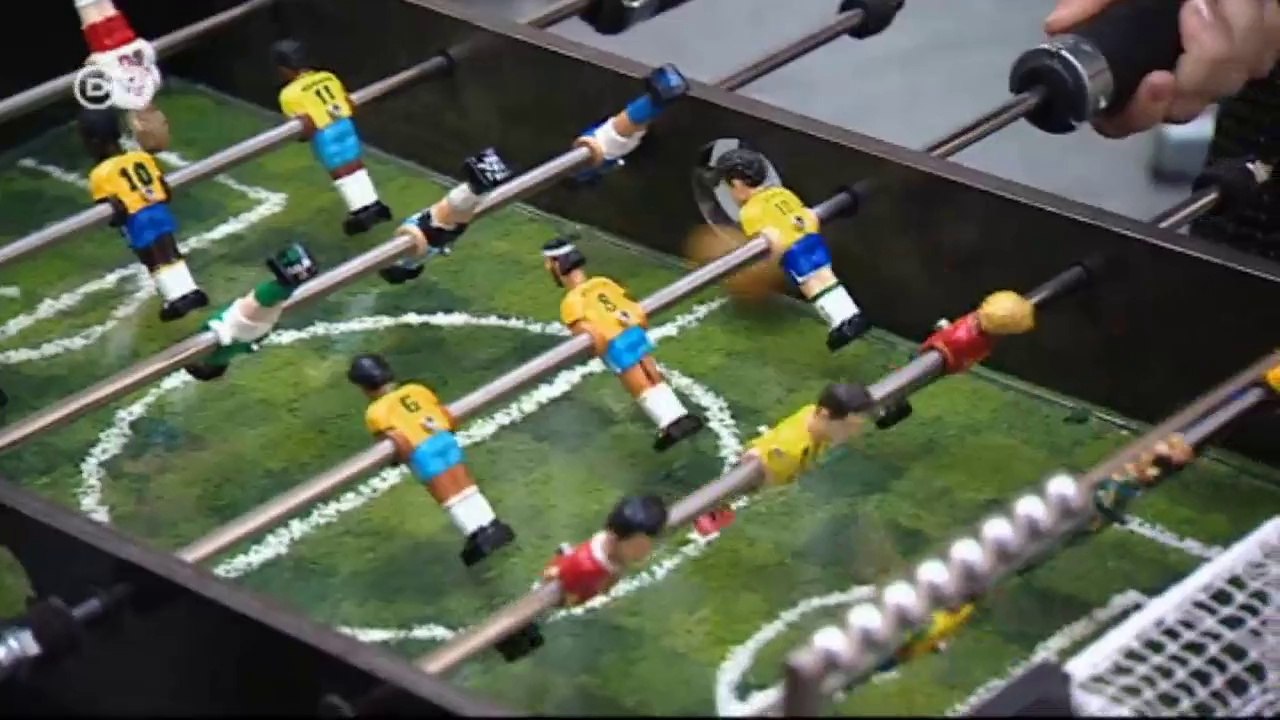 Design-Kicker von Thomas Geier | Euromaxx - Faszination Fußball