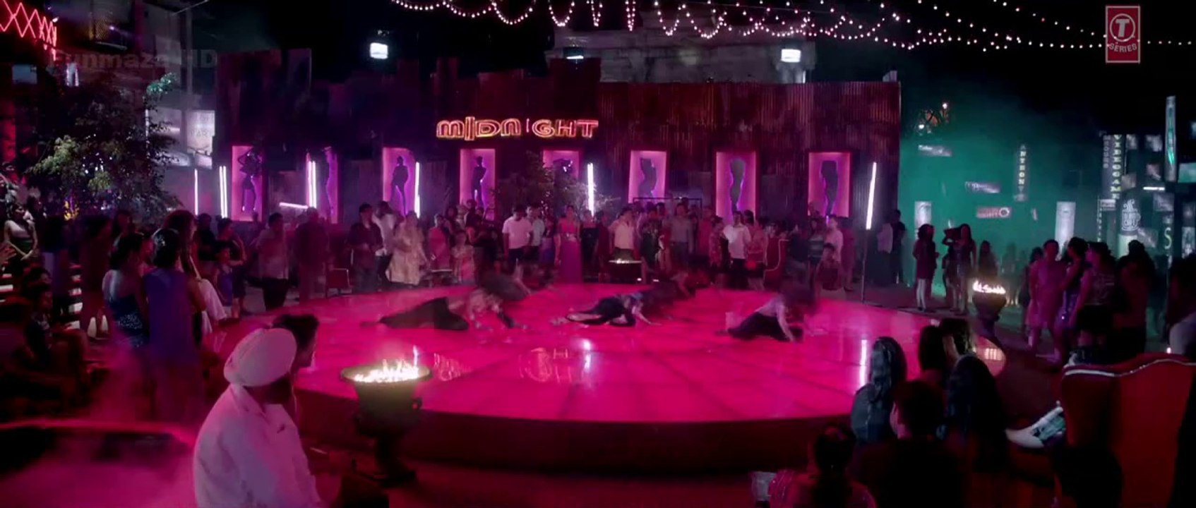 Awari 720p - Ek Villain