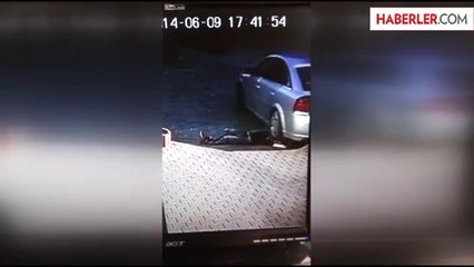 Geri Geri Gelen Araç Adamın Başını Ezdi