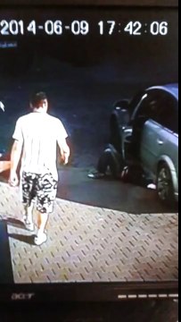 Ivre, il s'allonge sur le trottoir d'un parking