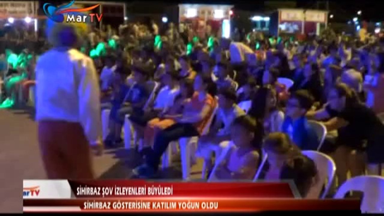 SİHİRBAZ ŞOV İZLEYENLERİ BÜYÜLEDİ