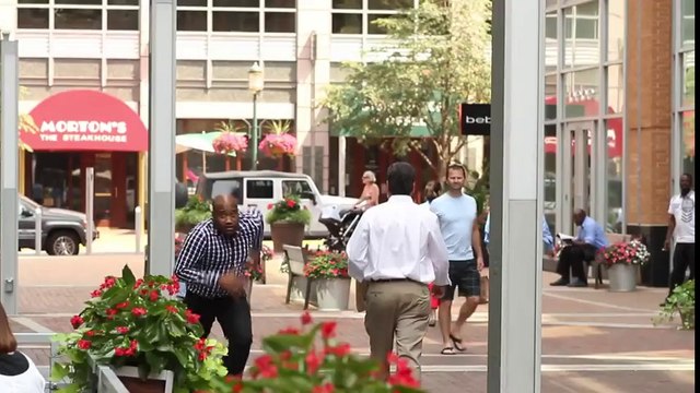 Subhan ALLAH Naat by Junaid Jamshed [English]