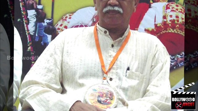 VHP Asks Aamir Khan To Apologised To Narendra Modi After Meeting Him !