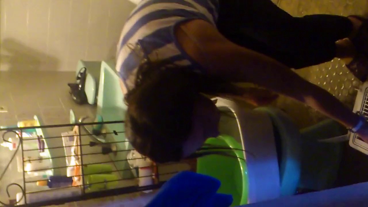 Simon arrival at new home