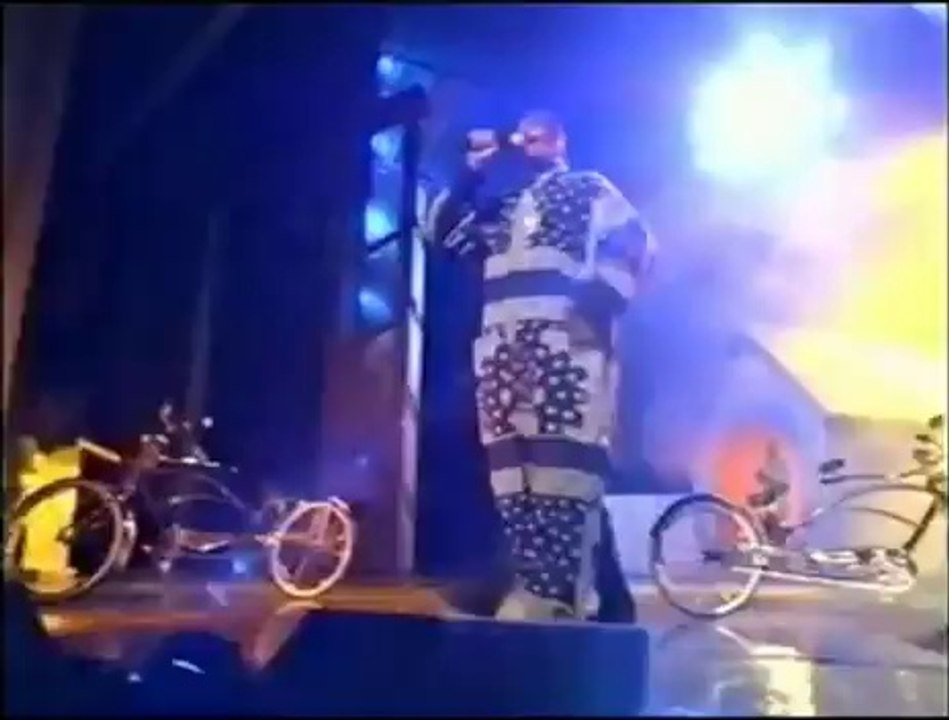 Snoop Dogg, Xzibit & Nate Dogg "Bitch Please" Live @ "The Source" Hip Hop Music Awards, Pantages Theatre, Los Angeles, CA, 08-18-1999