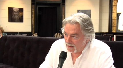 Christian Rauth est Commissaire Stavros - Origines