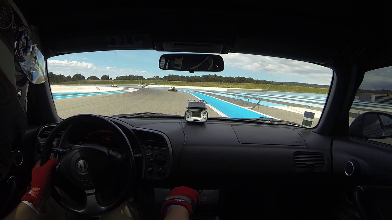 Honda S2000 Mugen vs Renault Clio Turbo at Castellet