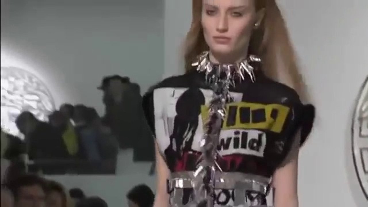 "VERSACE" Fashion Show Autumn Winter 2013 2014 Milan Fashion Week Pret a Porter Women Full Show