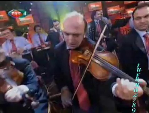 Turay DİNLEYEN (Keman) & Nedim NALBANTOĞLU (Keman)