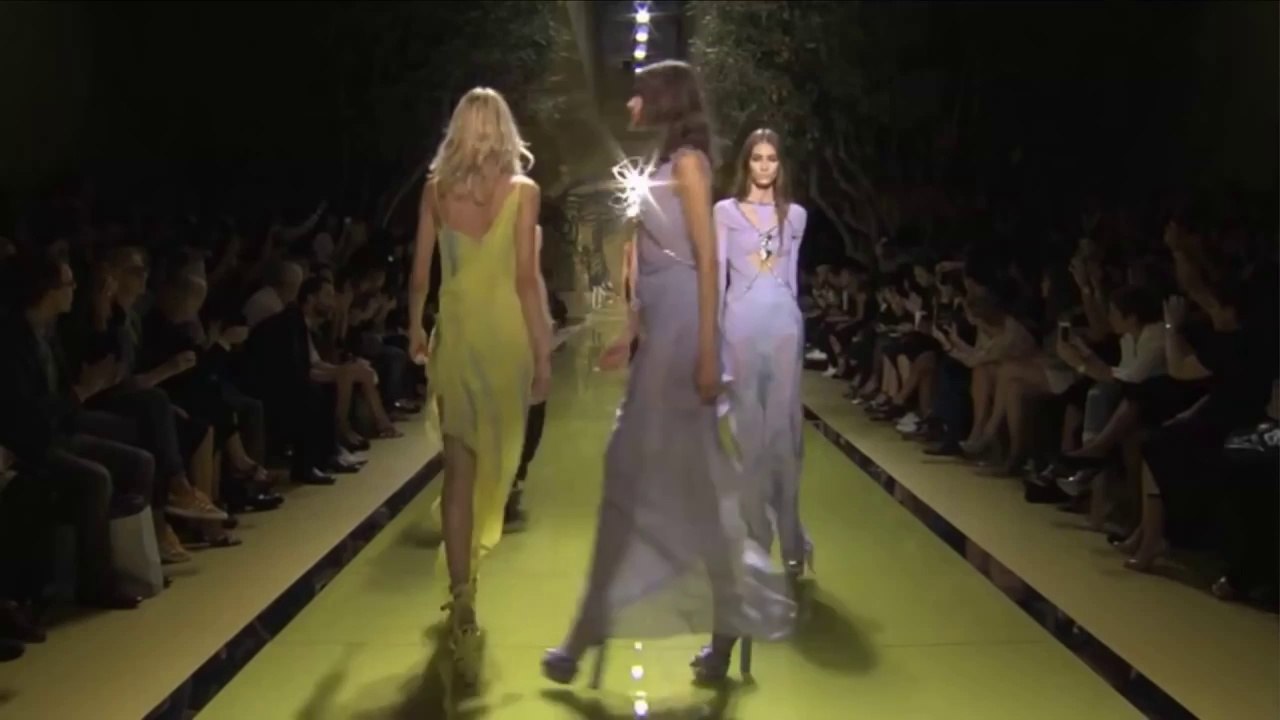 "VERSACE" Fashion Show Spring Summer 2014 Milan by Fashion Channel