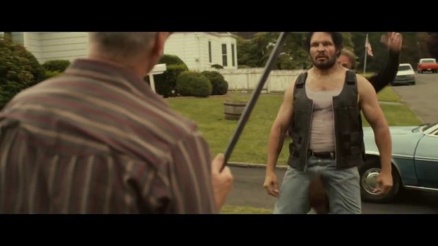 Bande-annonce : Cold in July (Juillet de Sang) - Extrait (4) VO