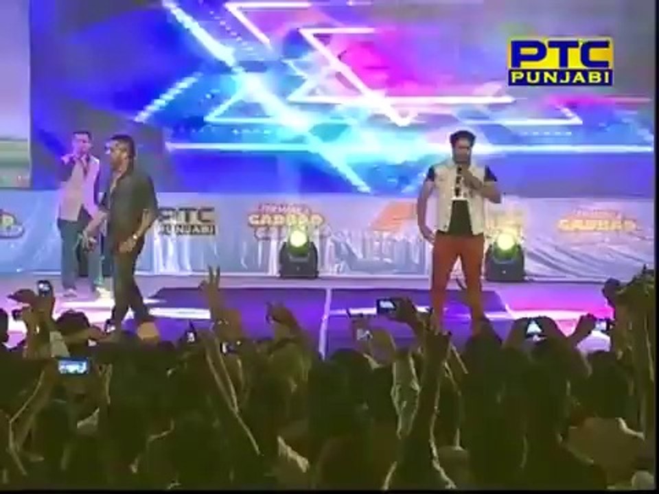 HONEY SINGH & ALFAAZ PERFORMING LIVE ON PTC PUNJABI EVENT PART 2 OF 2