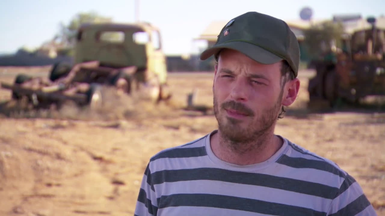 THE ROVER - The Flies Featurette