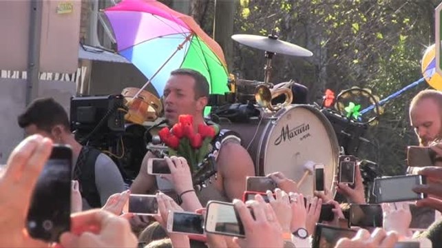 Chris Martin Uses Music To Get Through His 'Conscious Uncoupling'