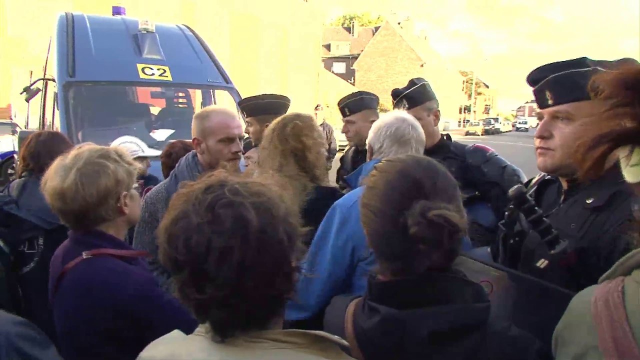 Calais : l’interpellation musclée du président de Salam par les gendarmes mobiles