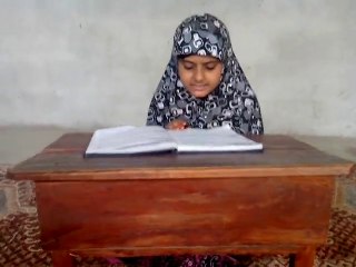 sumya sister of ali akbar attari speak the naat e pak