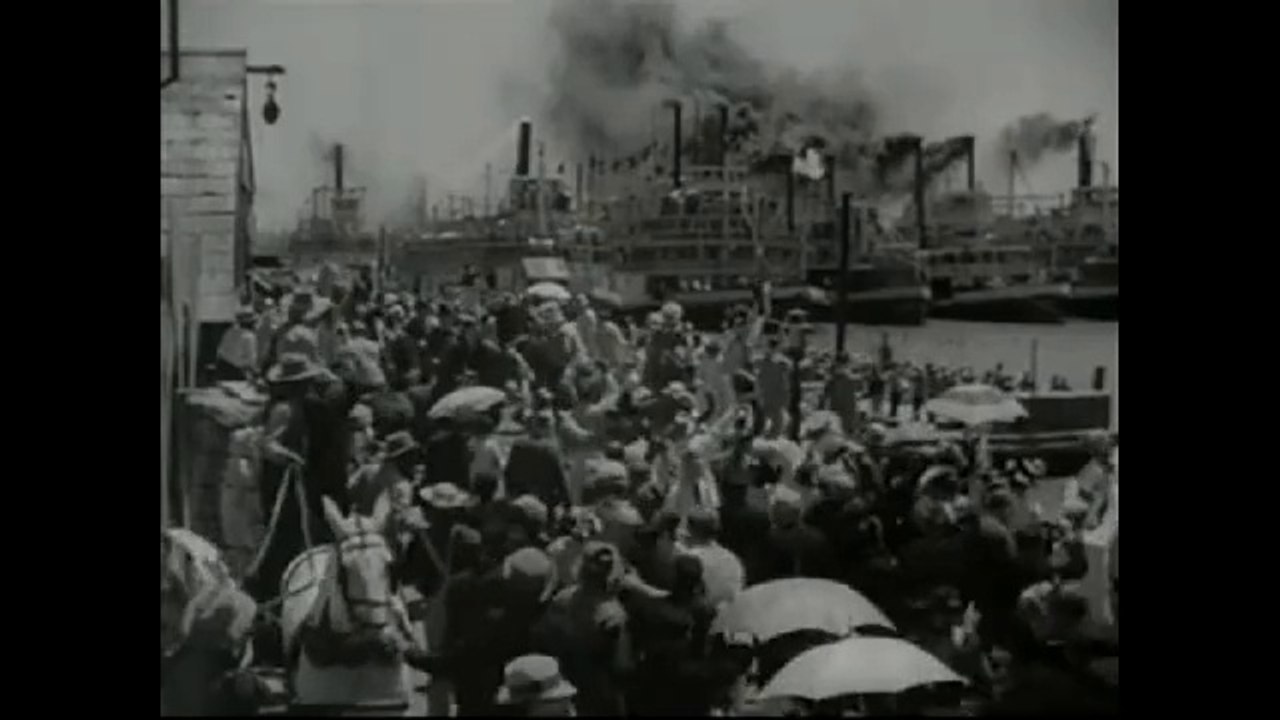Waitin' for the Robert E Lee~1913~Victor Military Band~w/vintage film