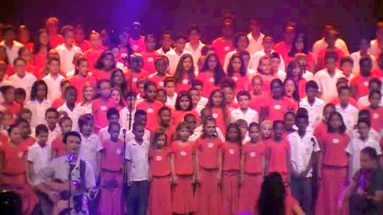 Académie de la Réunion - rencontres académiques des chorales du 1er degré 2014 : "Ti bal lontan"- Chorales des écoles Lisley Geoffroy, Albert Camus, Henri Lapierre (Saint Pierre)