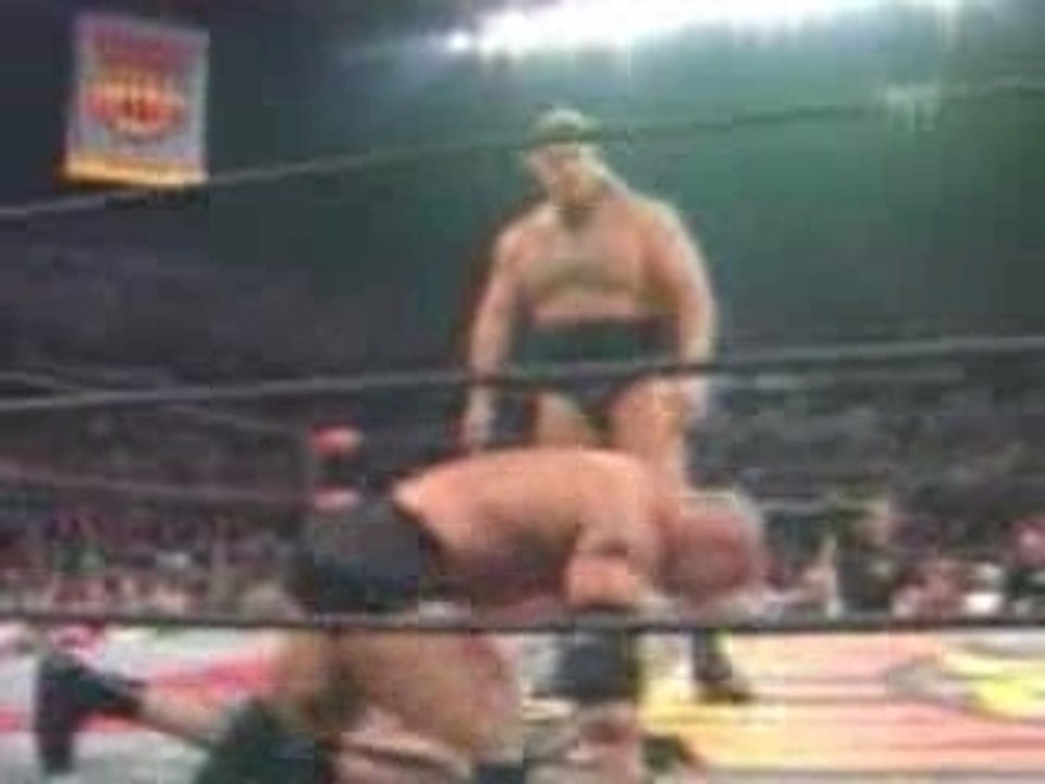 WWE - WCW - Bill Goldberg vs Big Show