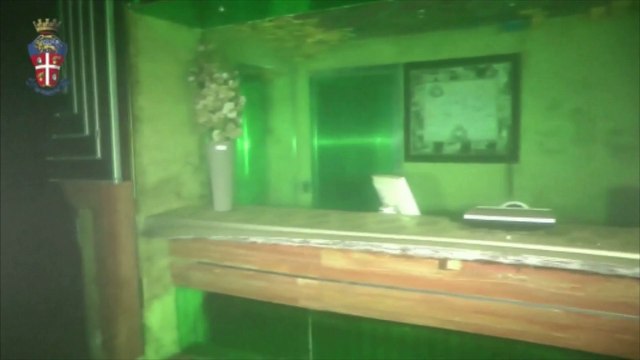 Plongée dans l'épave du Concordia avant son départ pour Gênes