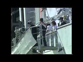 Salerno - Giunta nave con 1044 migranti (03.07.14)