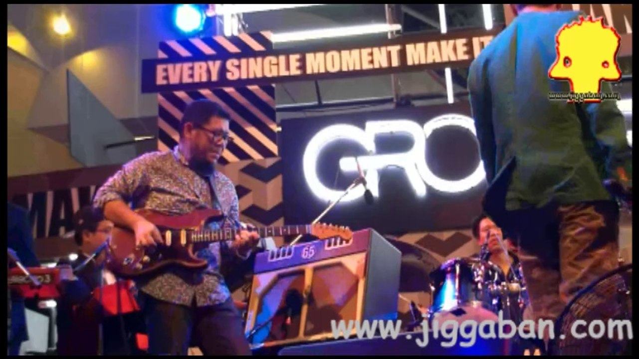 เกือบ Groove Riders - Grand Opening Groove @ Centralworld