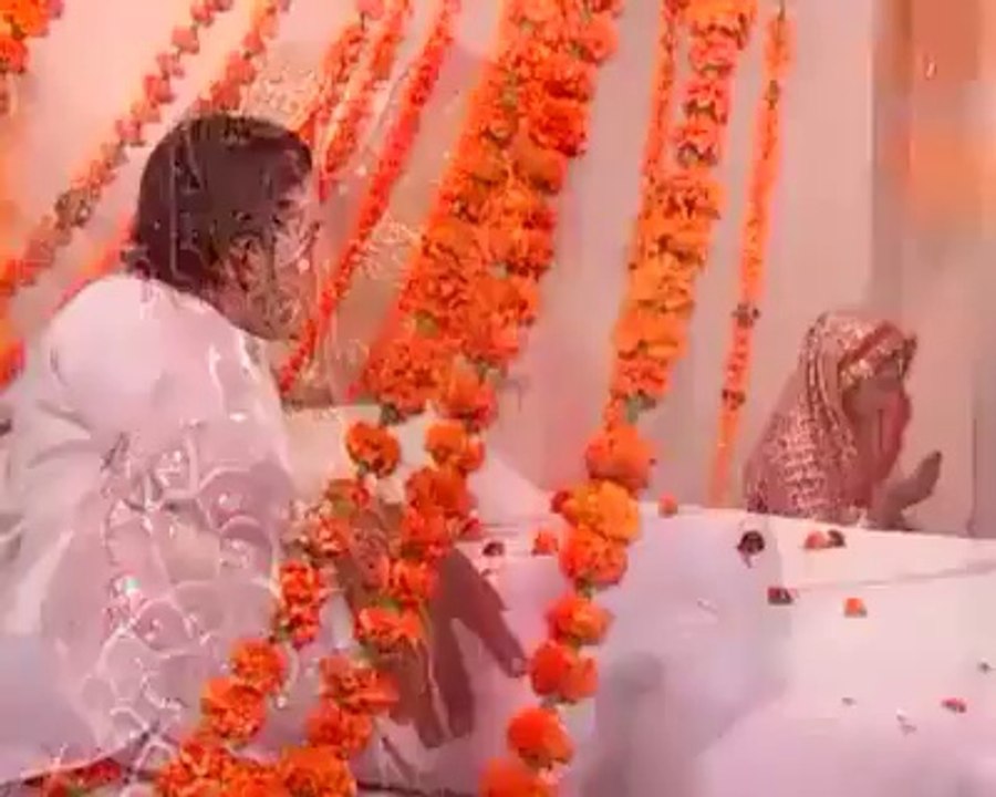 aye momino suno yeh karamat namaz ki