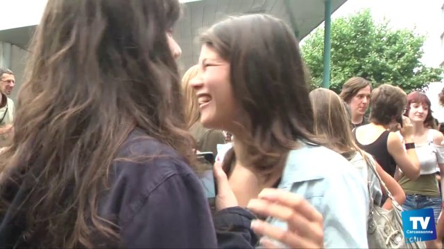 Les résultats du bac 2014, entre cris de joie et larmes de désespoir, ce vendredi matin à Carcassonne !