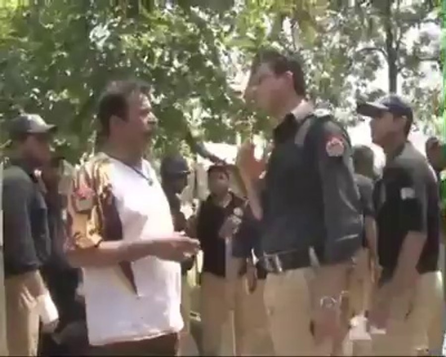 Gullu Butt In Action