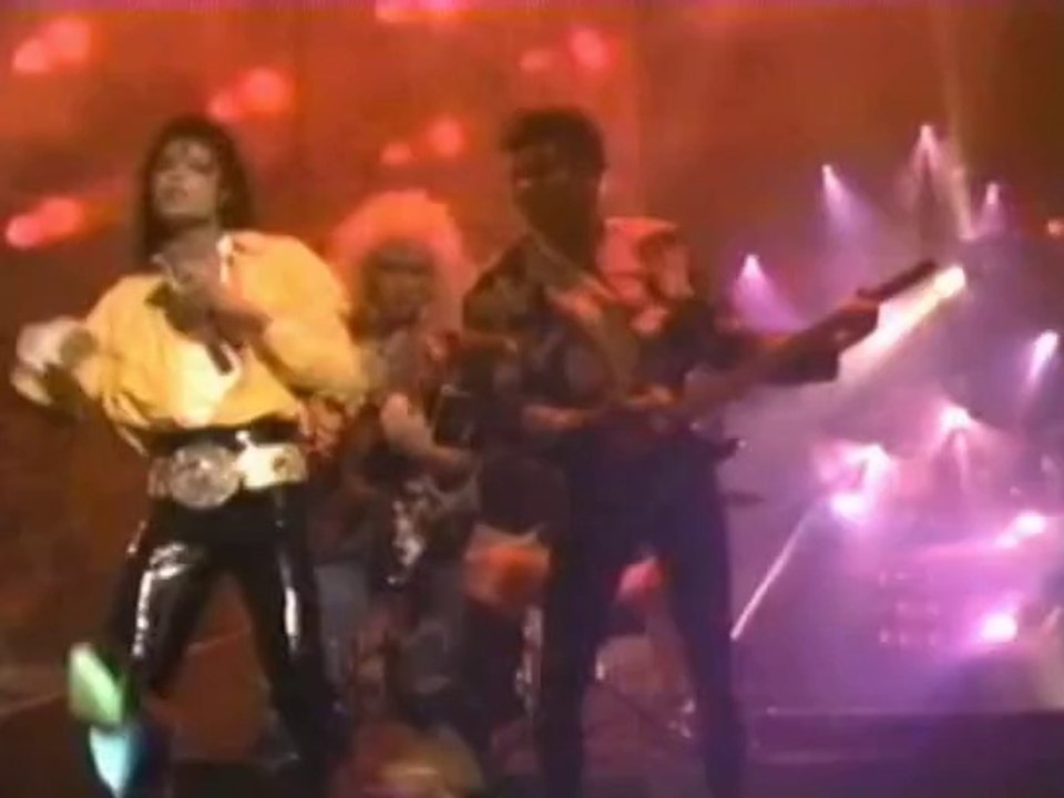 Michael Jackson - Xscape ["Spinal Cracka" VIDEO]