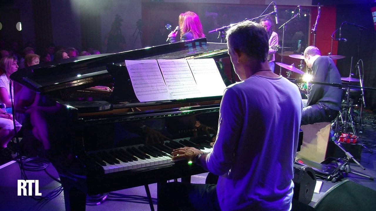 Isabelle Boulay - L'Italien en Live  - Extrait de l'album "merci Serge Reggiani" - dans le Grand Studio RTL présenté par Eric Jean-Jean.