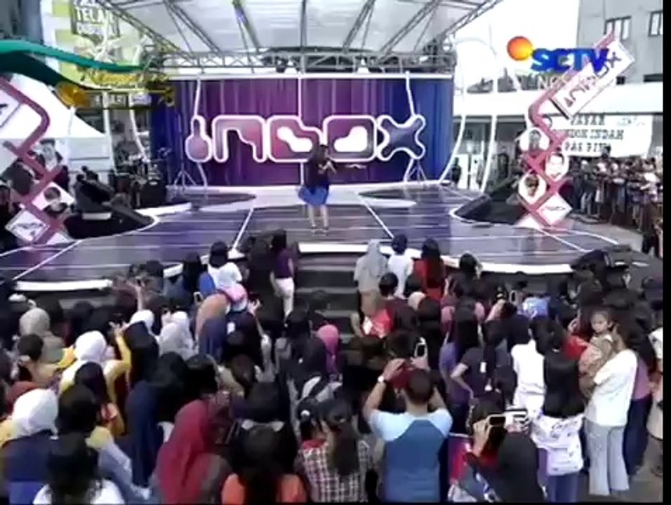 TERONG DICABEIN live inbox SITI BADRIAH @ Inbox SCTV 19062014