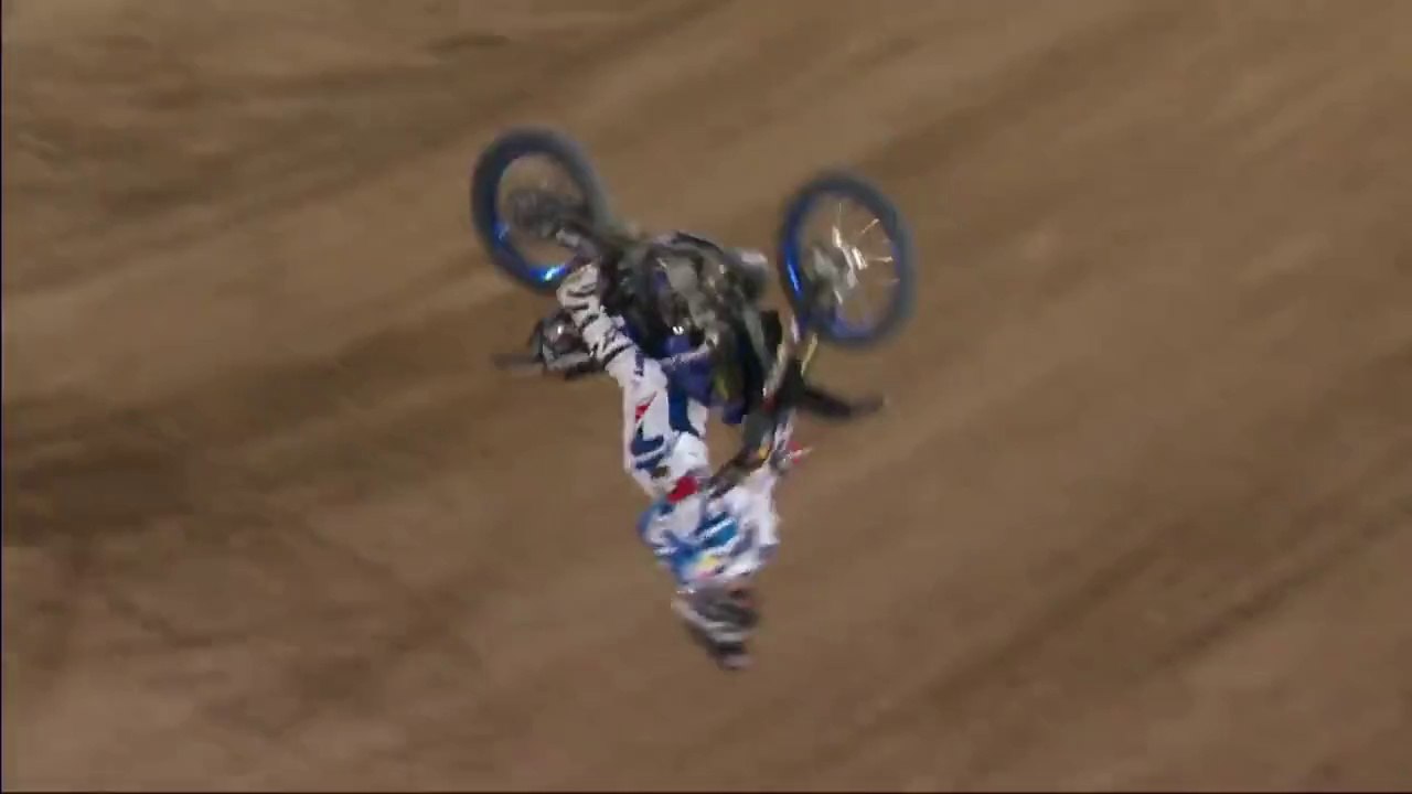 Best moments from FMX Red Bull X-Fighters in Madrid 2014